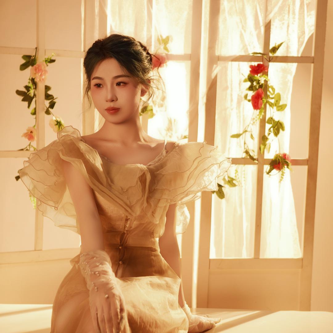 小美.