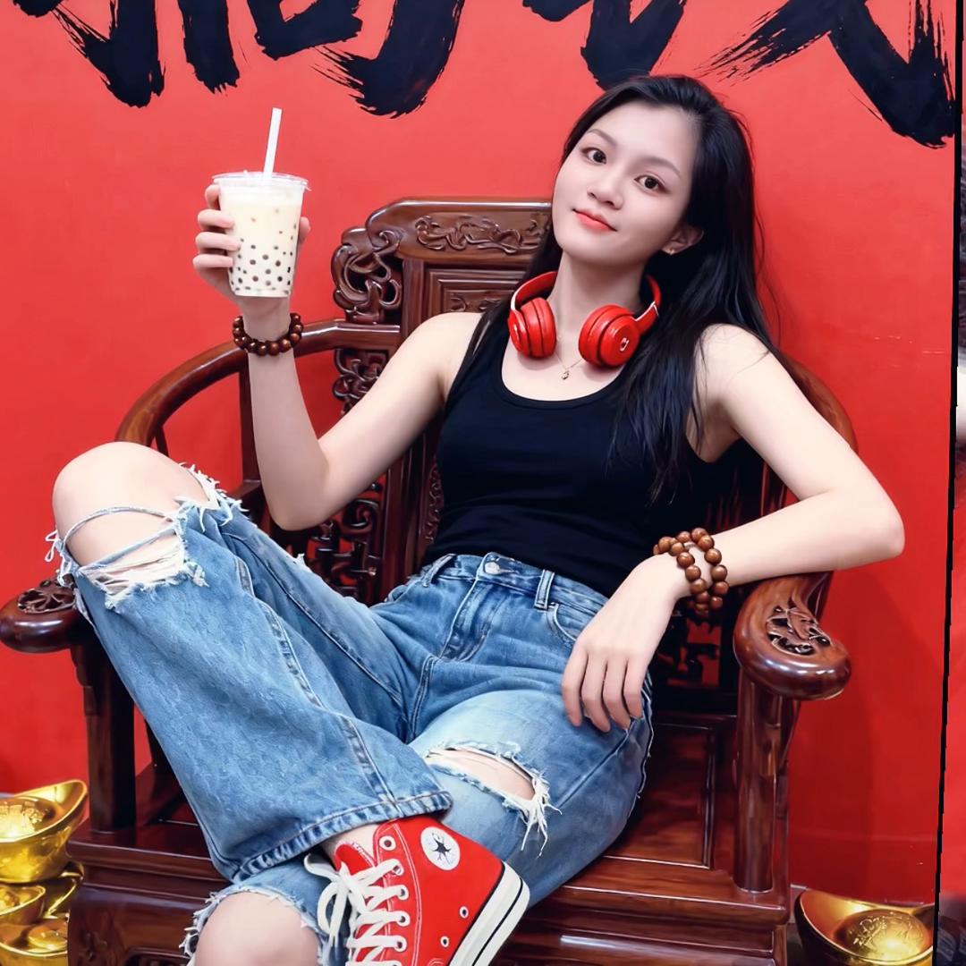 凤冠霞帔💃🏻姗儿💃🏻