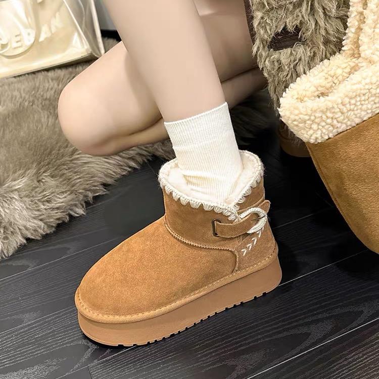 与重不同定制女鞋