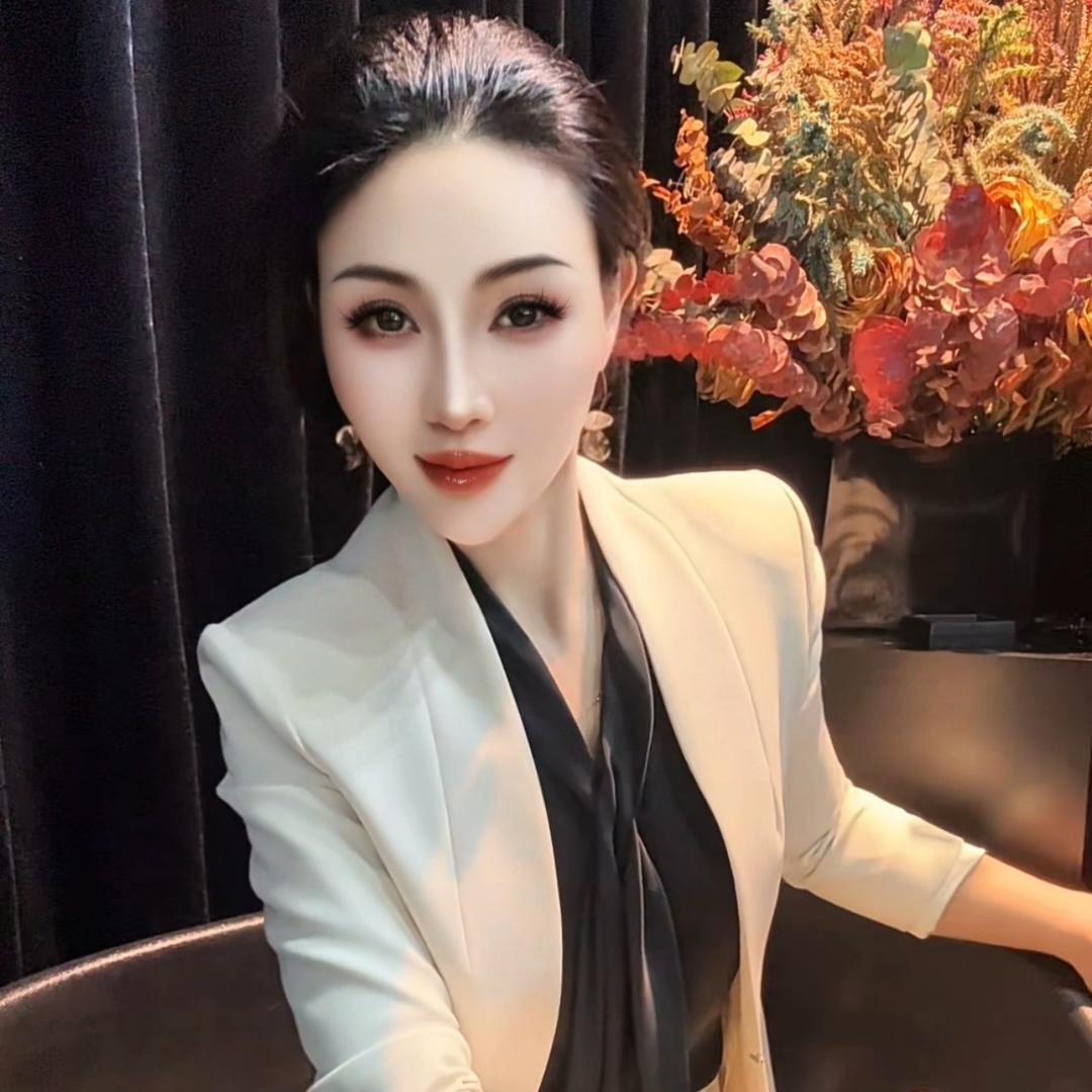 JUANJIE原创设计女装店