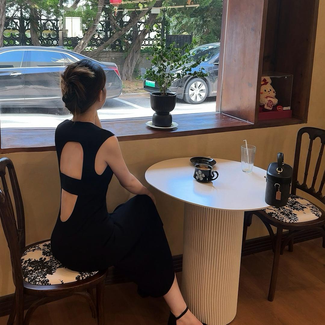白茶女装设计师品牌买手店