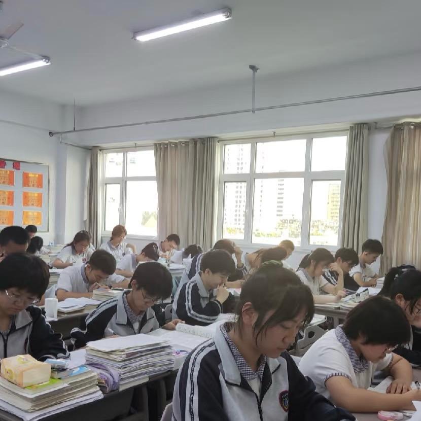 普高梁老师