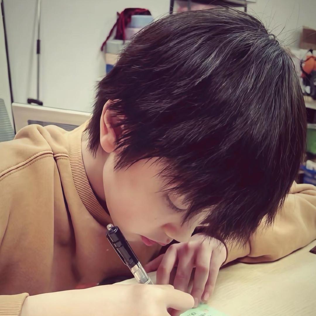 瓜瓜狂热男粉丝