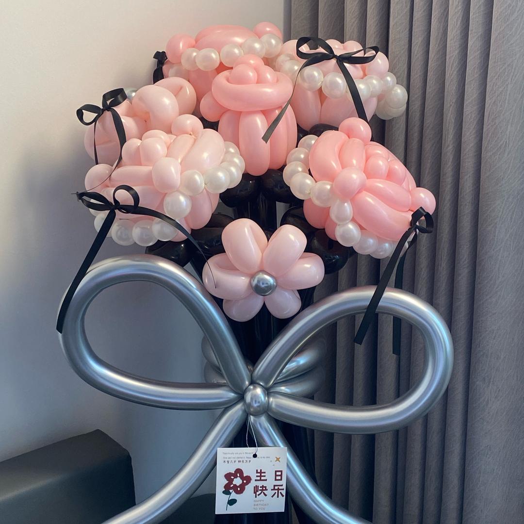 武汉海天汽配城幸福天地007童装店