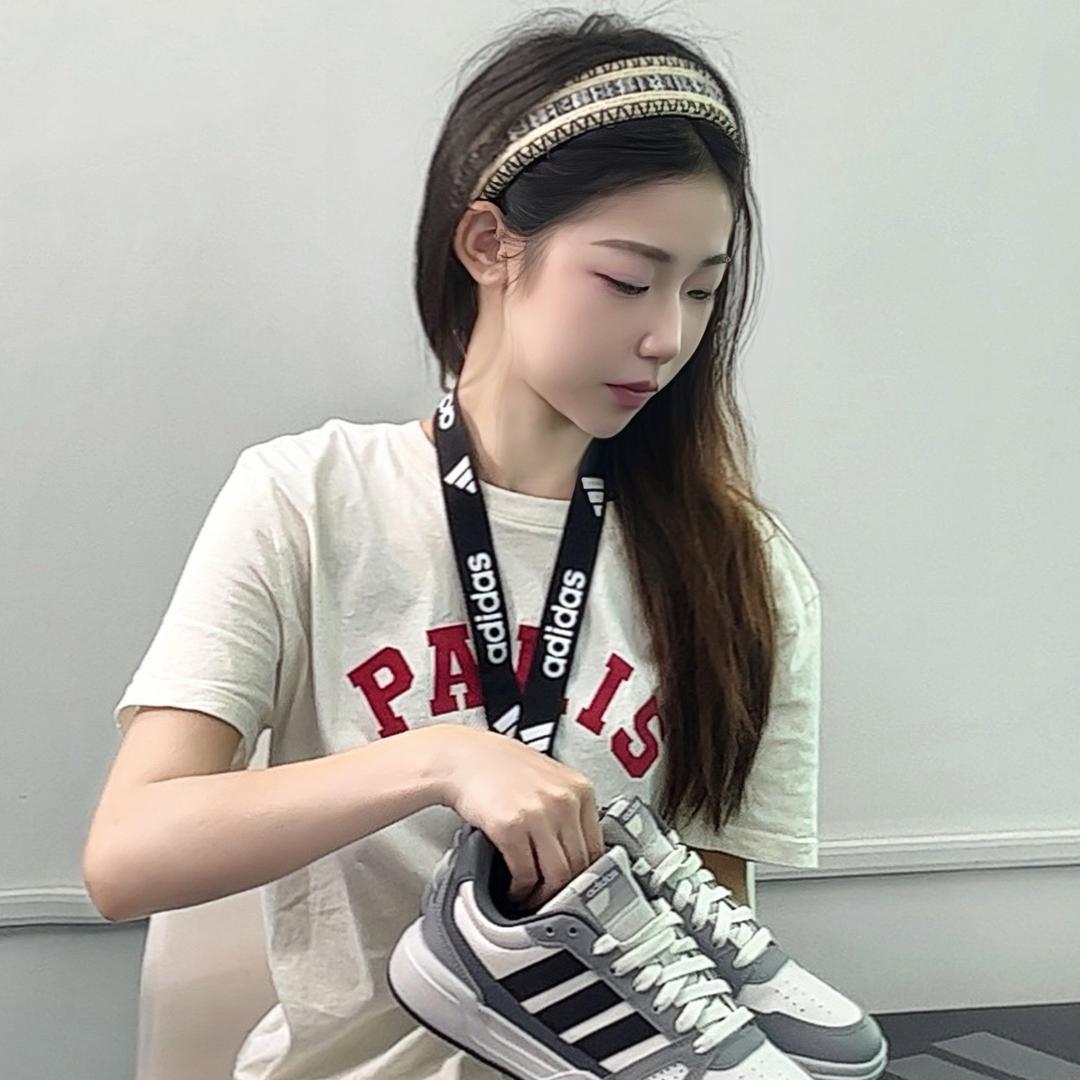 威尔达运动鞋服专营店大牌精选