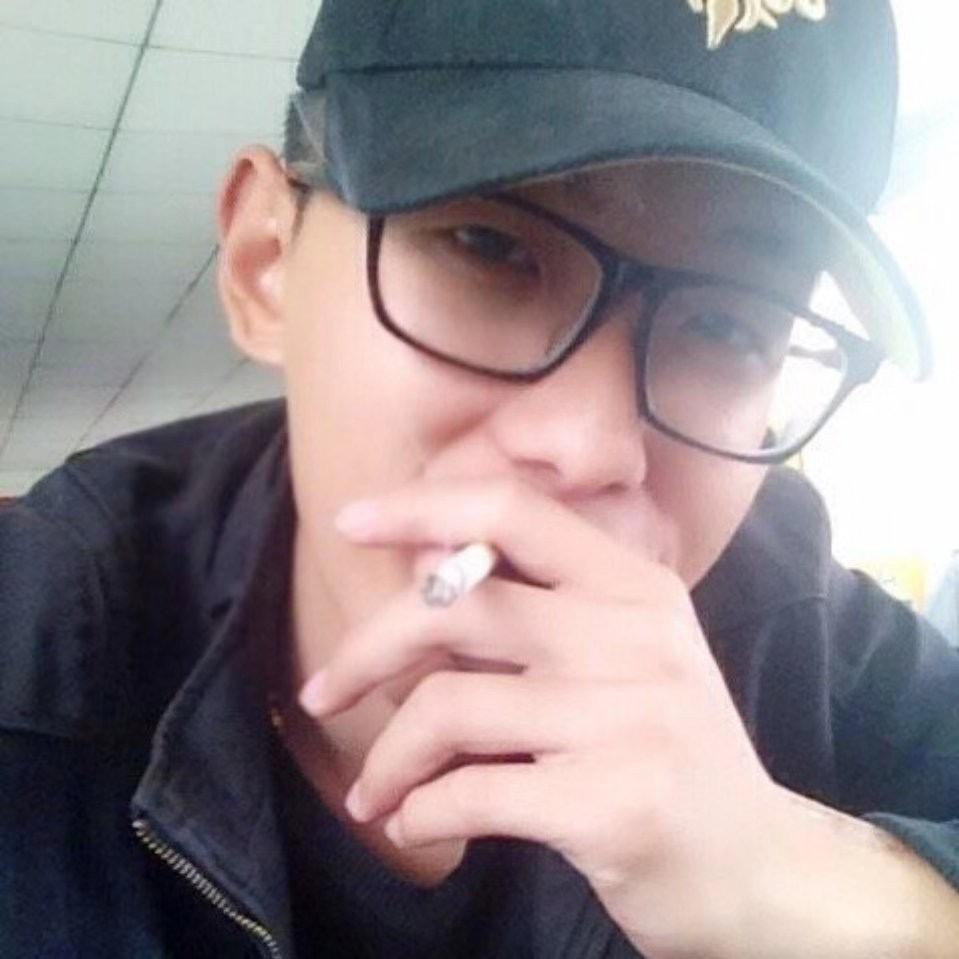 尤尤尤丶