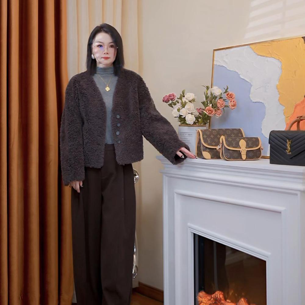 Lily女装穿搭分享（老板娘生活号)