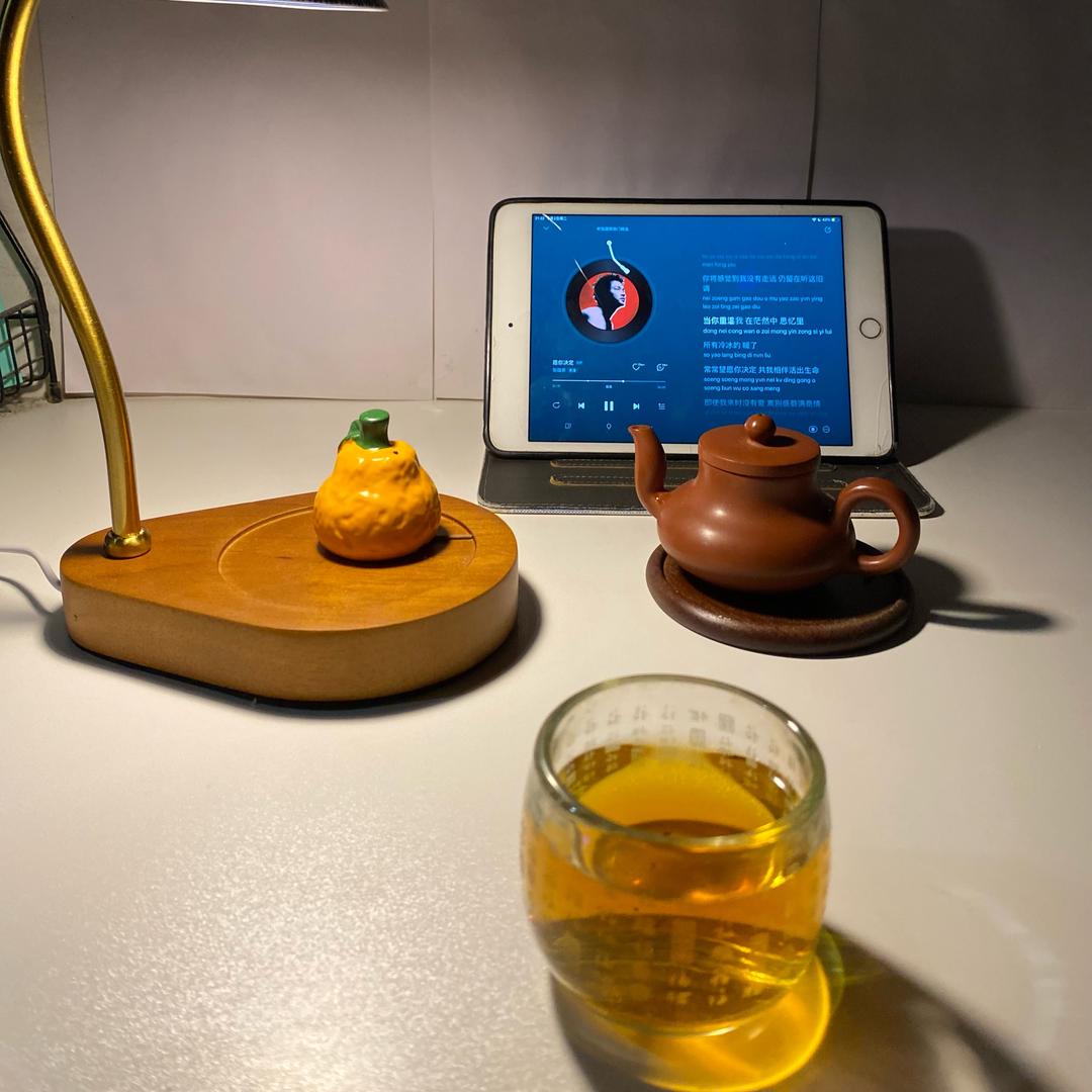 茶三酒四