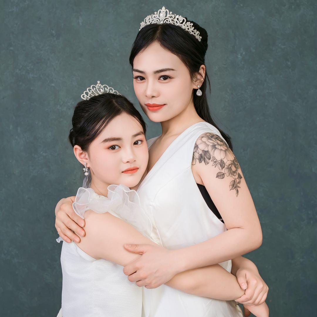 离异带一娃。