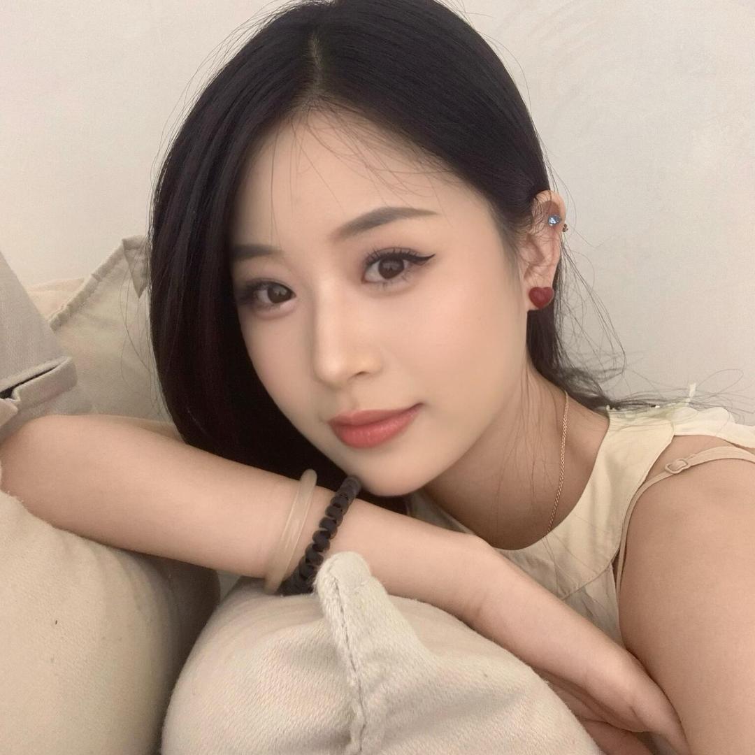 张雅
