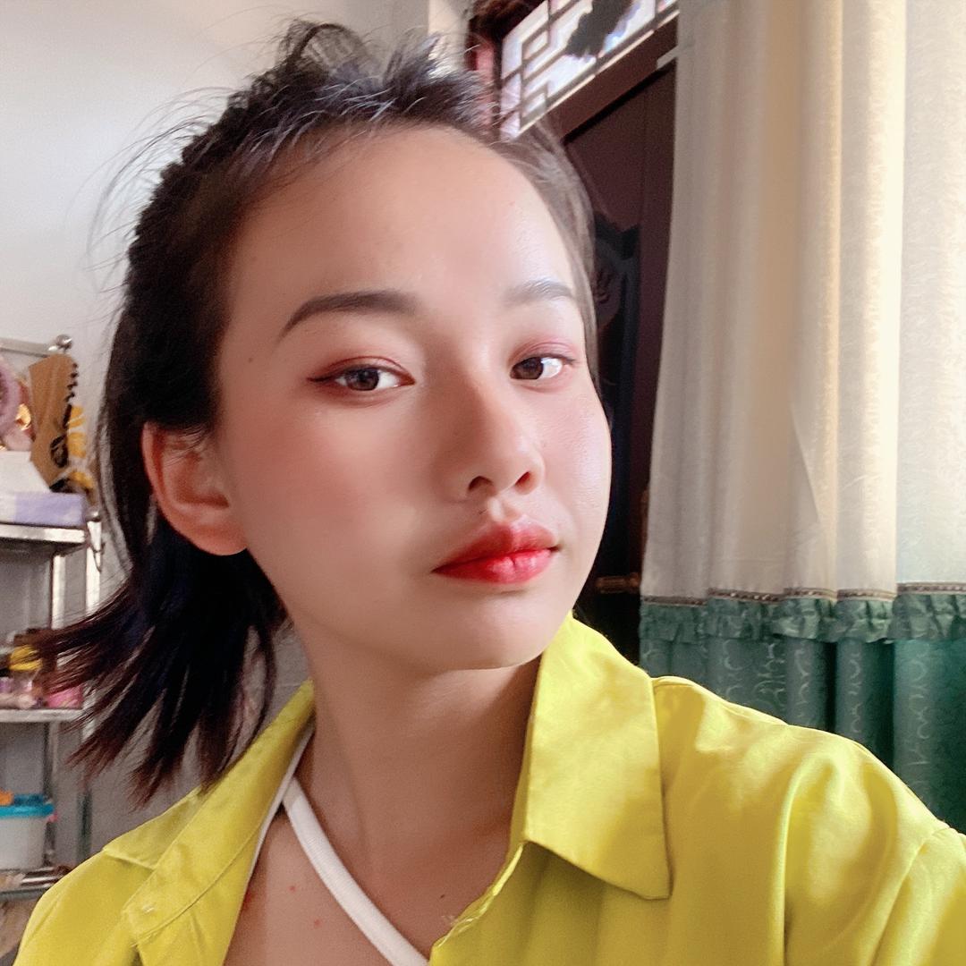 小张家有三朵花🌸