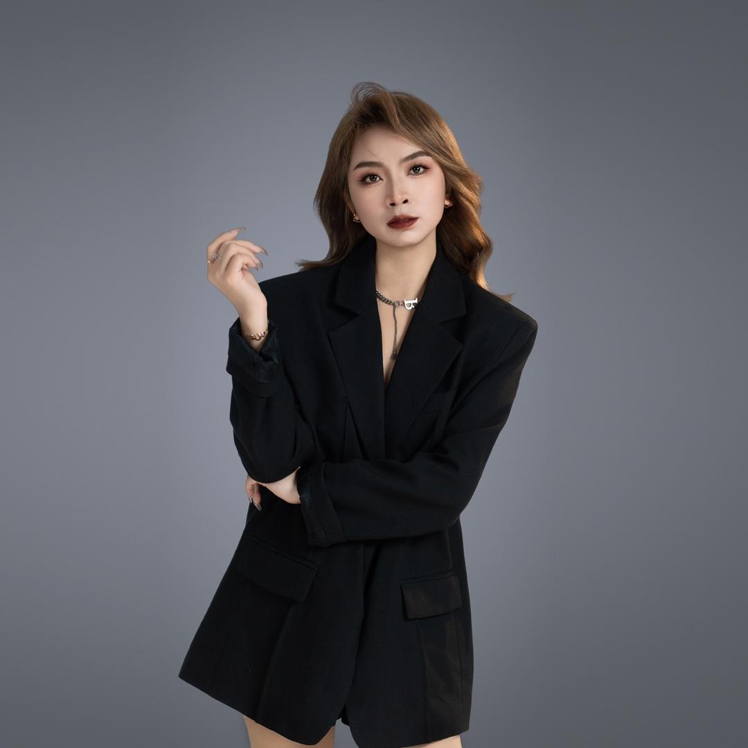 乌海女发型师靳老师（只做预约）