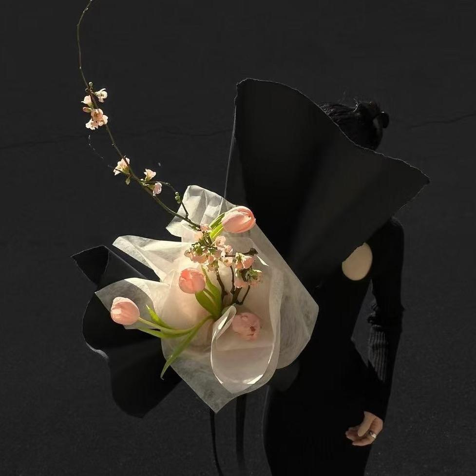 ꒰ঌ 완고한공주 ໒꒱