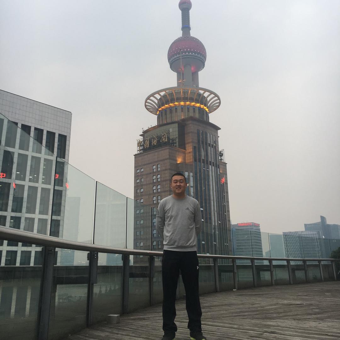 王校长。。