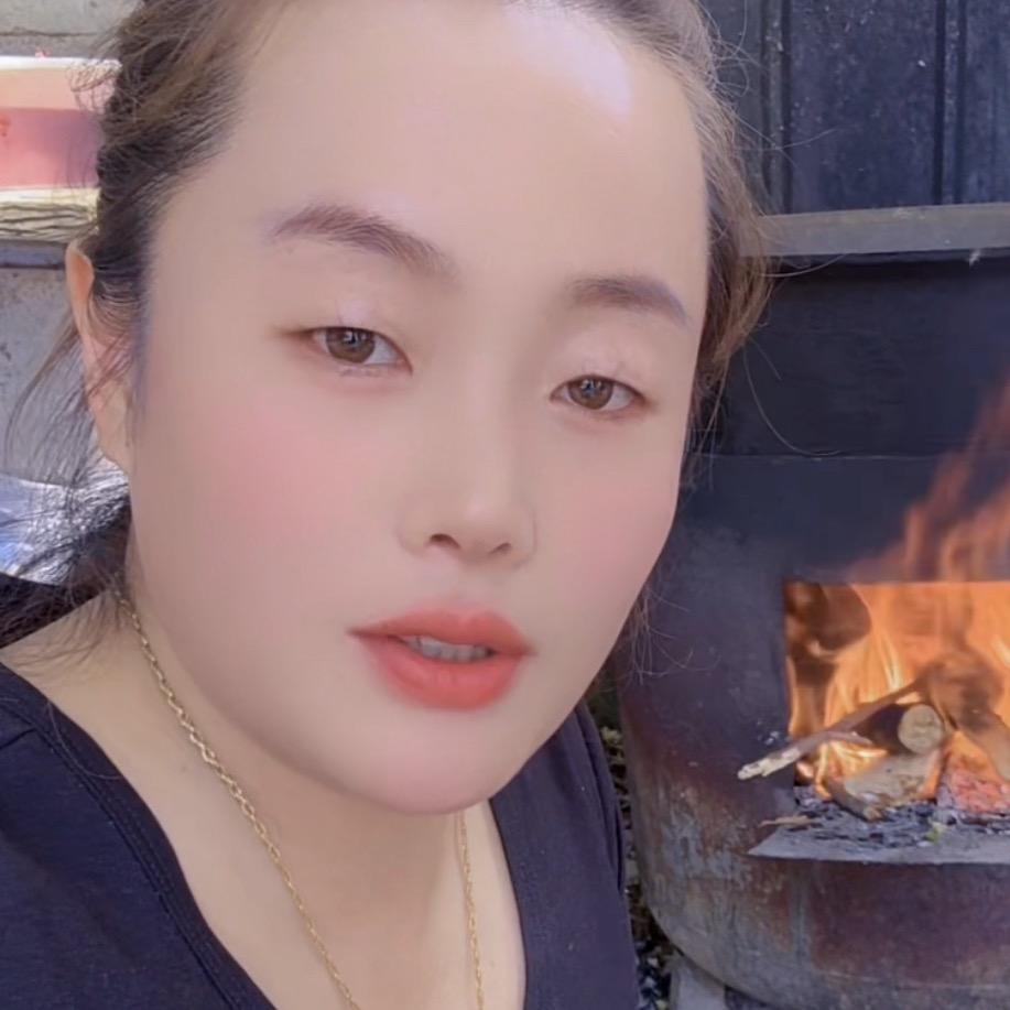 临朐卖山羊的燕妹