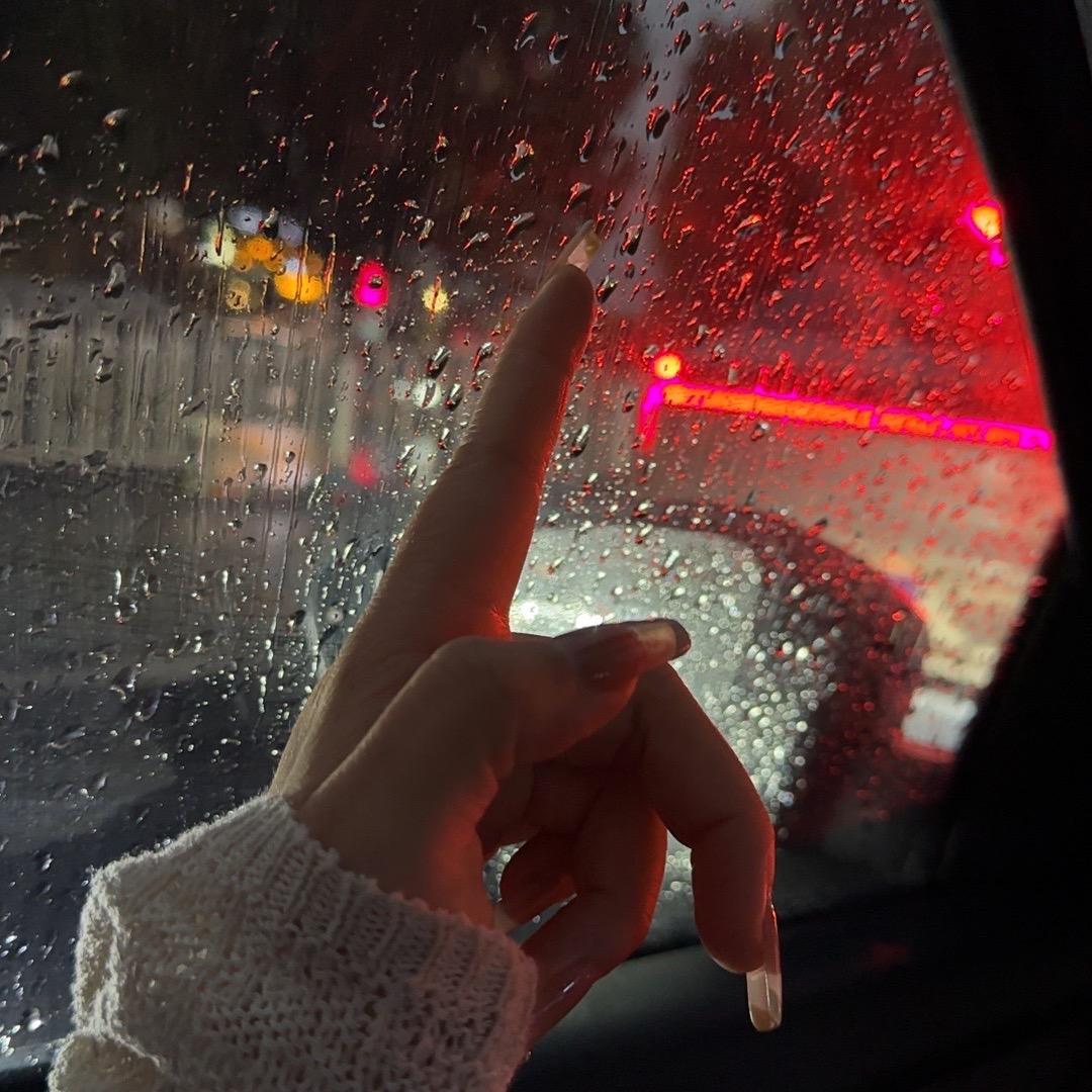 霓盈寜