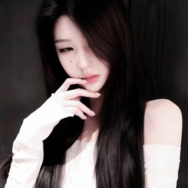 女主角.