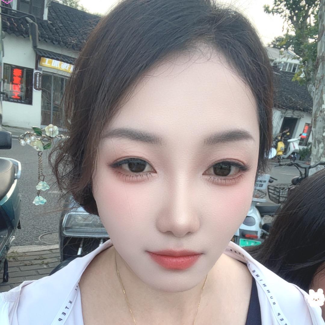 李惠惠⁸º²🦢