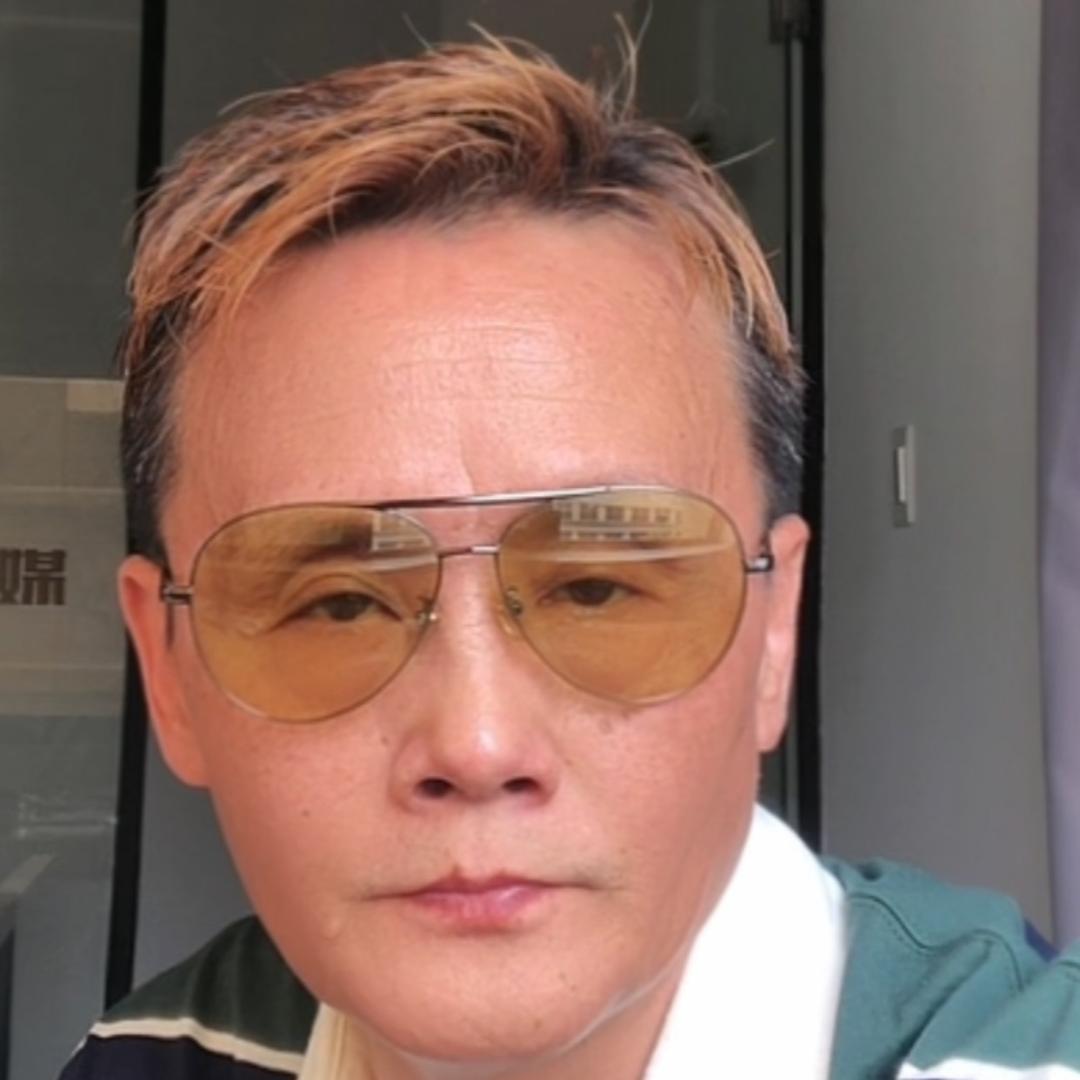 瑞奇