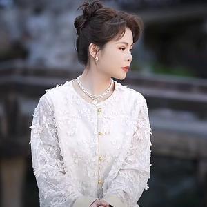 几里与麻(直播爆款穿搭日记)