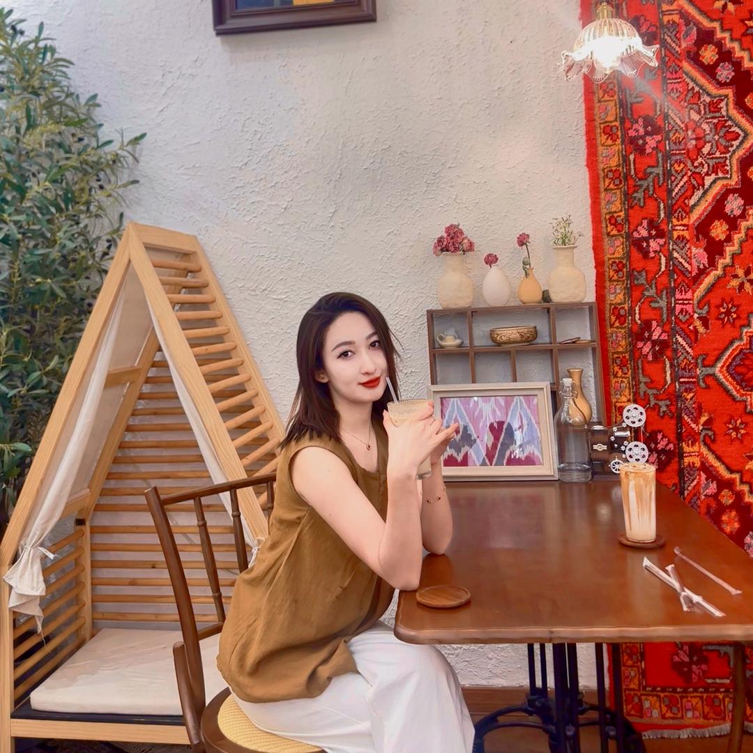 麦地努尔-