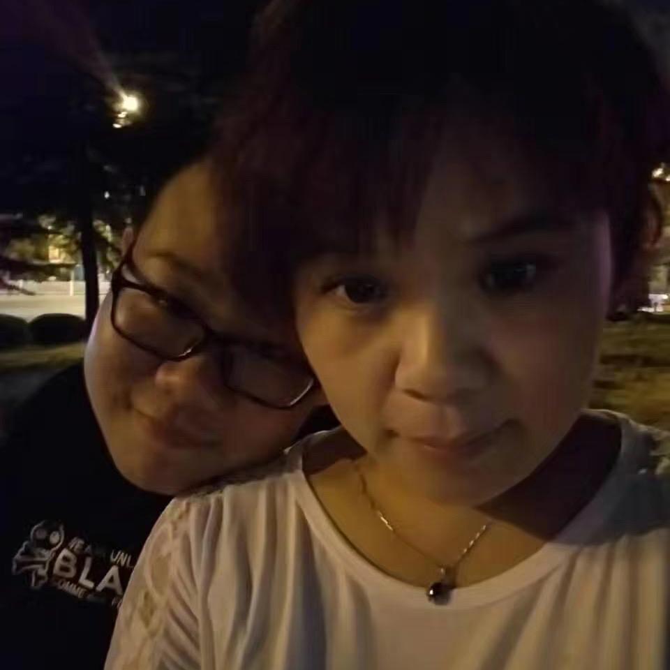 胖姐品牌撤柜女装