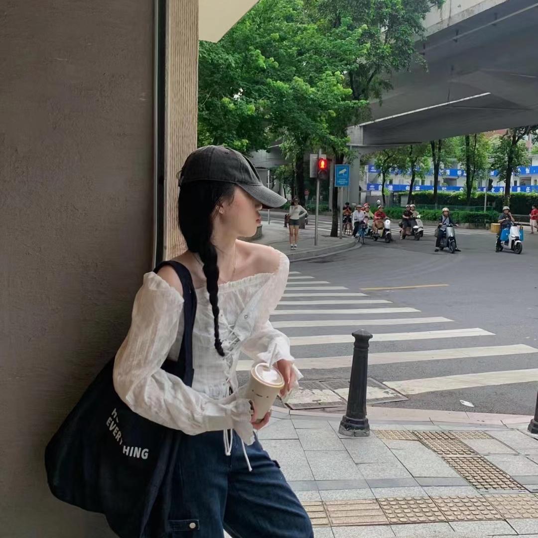 祺祺服饰。