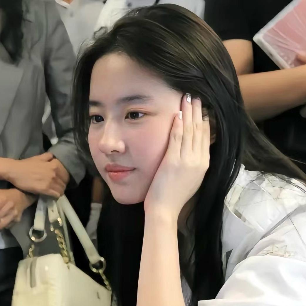 黄色的鲨鱼Jw