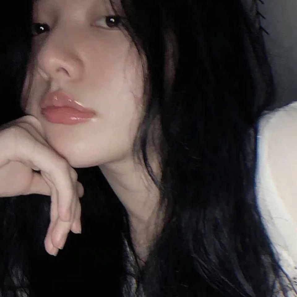 Eee.