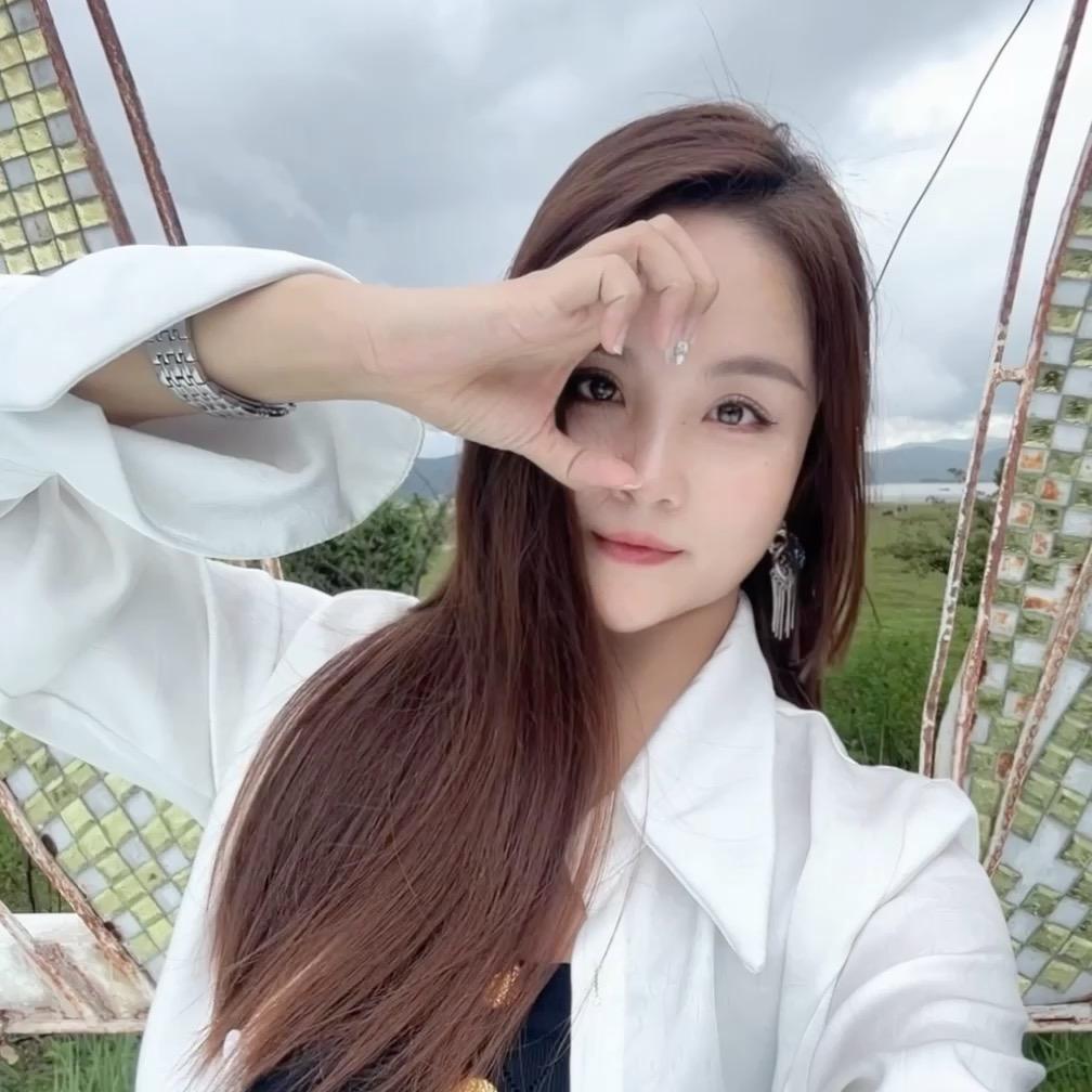 小王的草莓泡泡