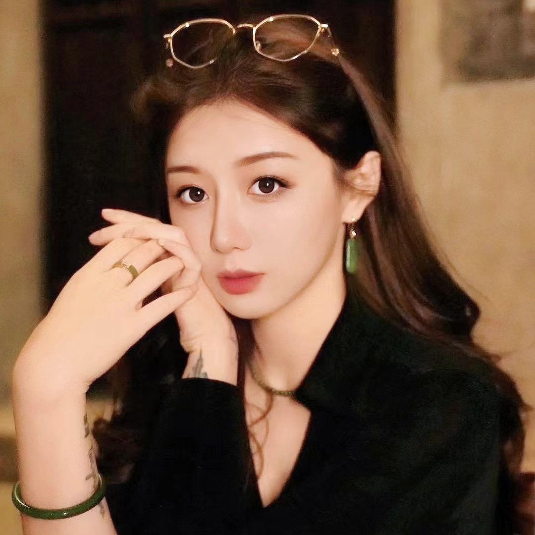 凯百瑞老板娘三三