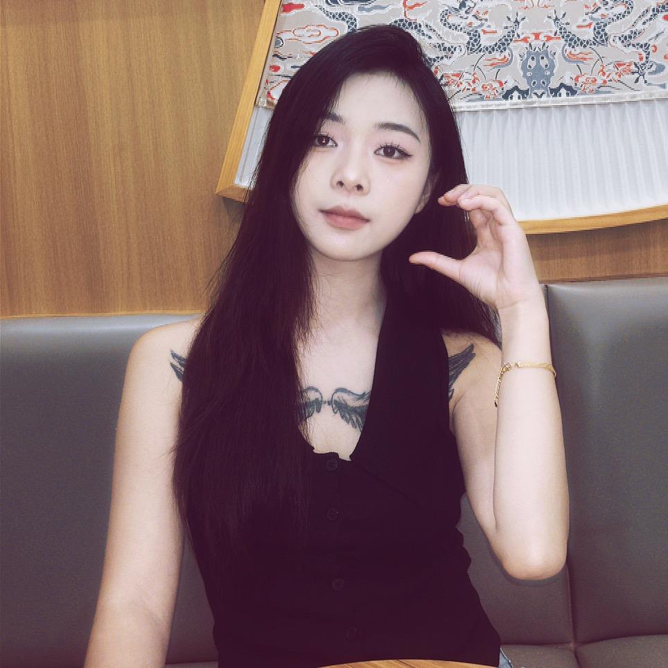 @𝙡̶𝙤̶̶̶𝙫̶̶̶𝙚 .
