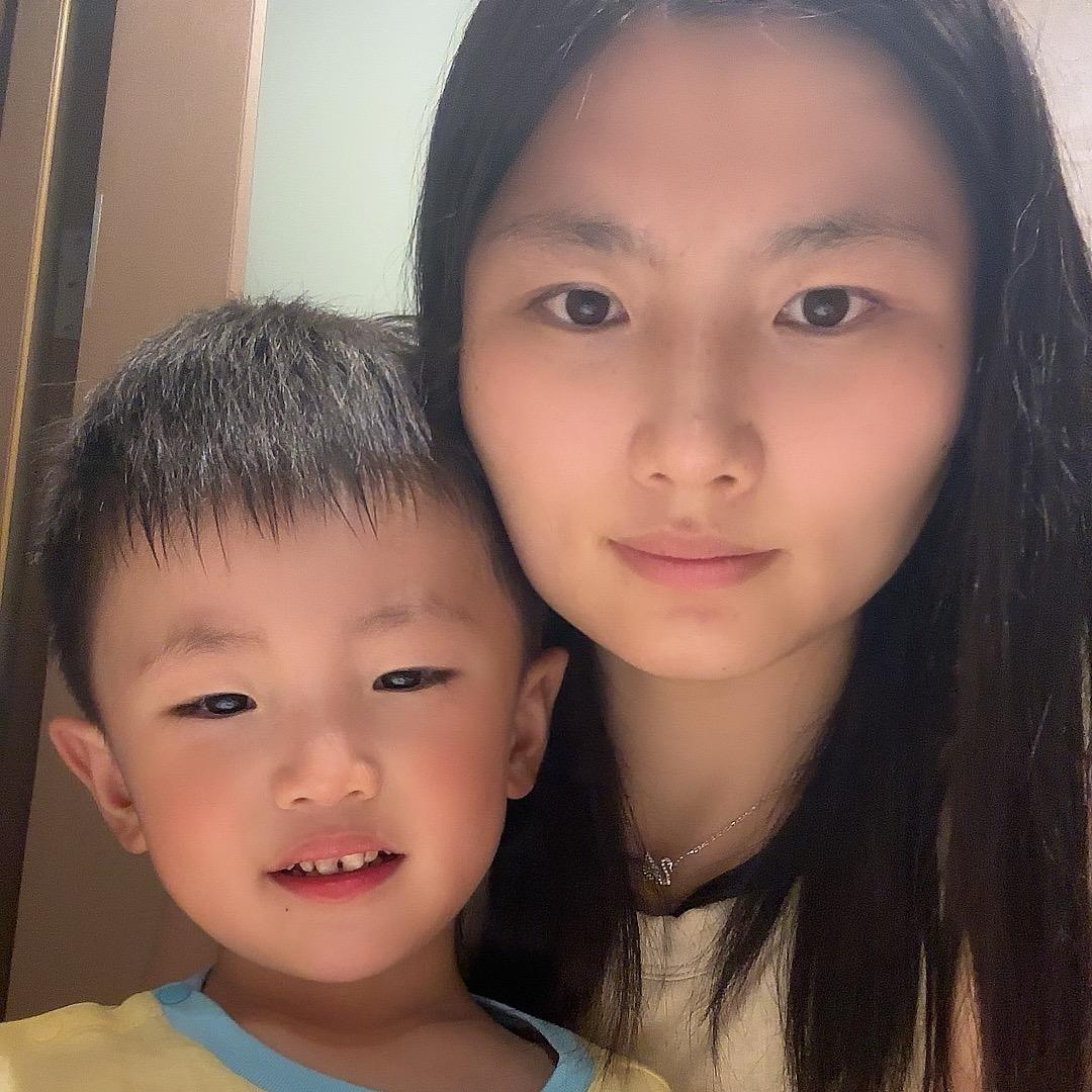 芽芽妈妈