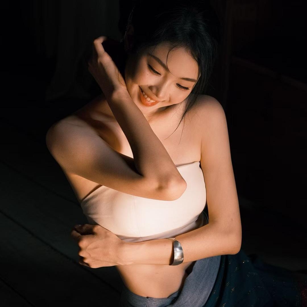 菻