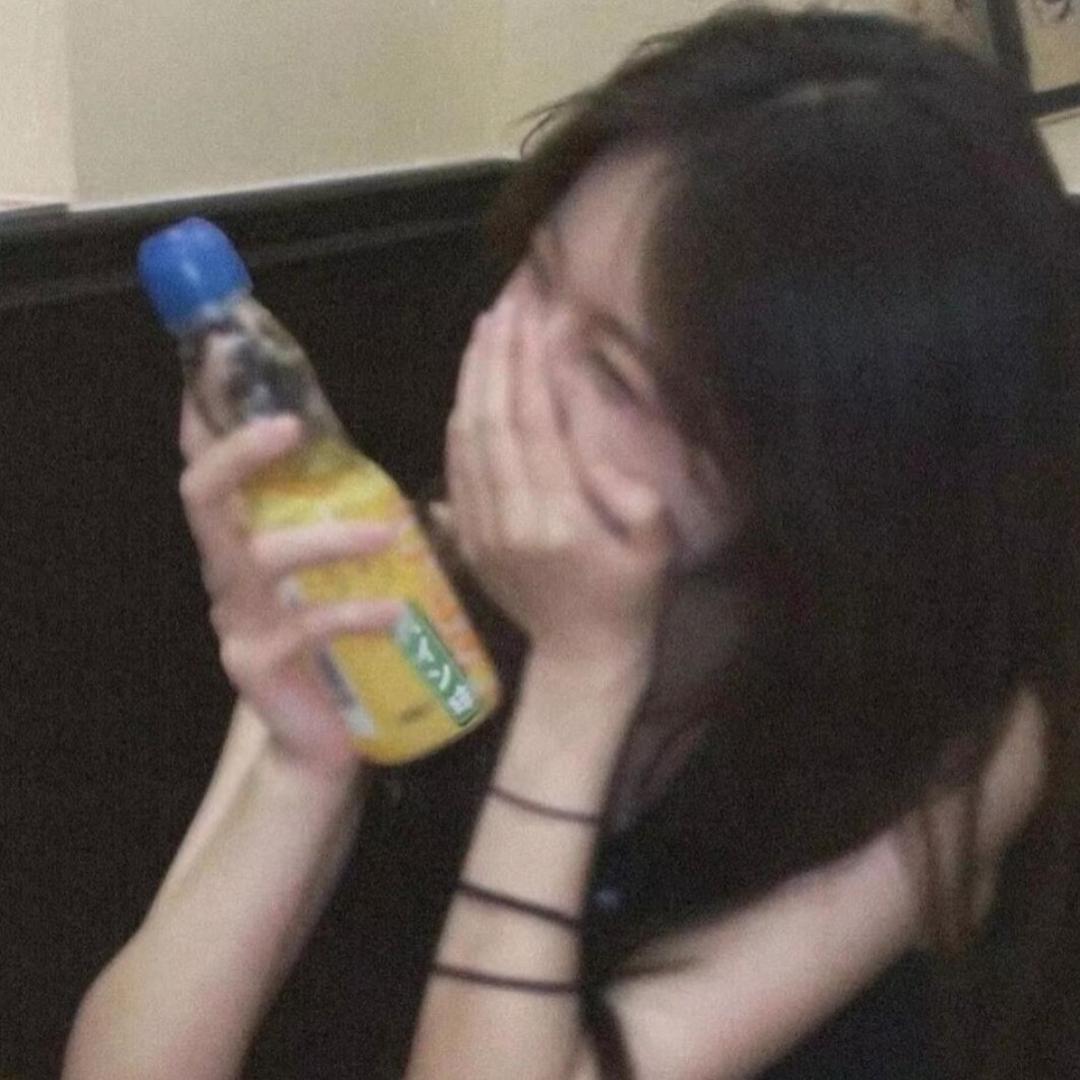 星星杂货铺💫.