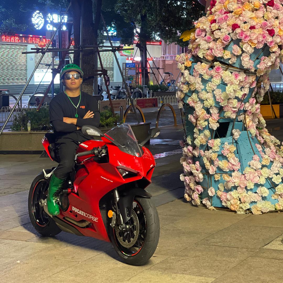 文山骑都重机俱乐部（耀某人）