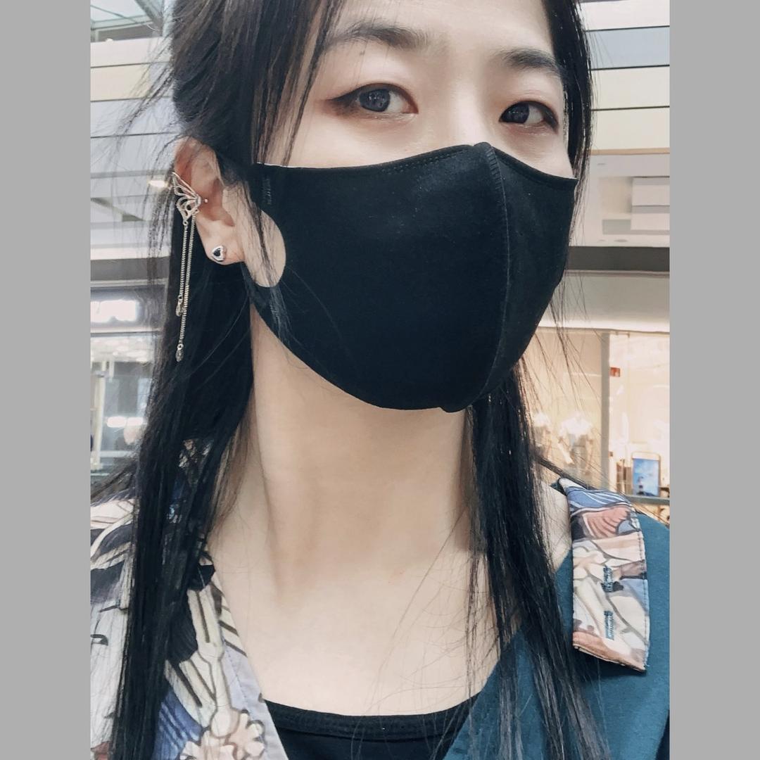 草莓牛头像