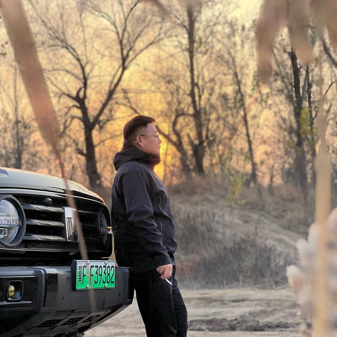 帅弟爱玩车🚗 𝑻𝓪𝓷𝓴