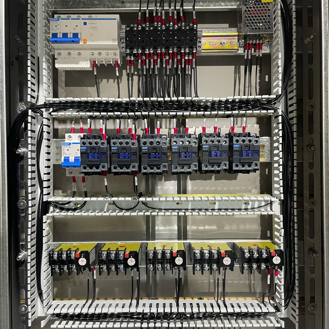 精工小张-配电箱专业安装