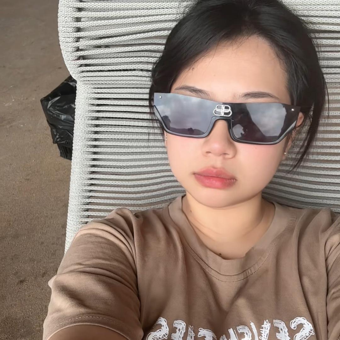 小路luu(不赊账)