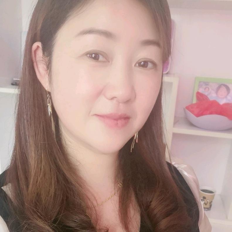 舒城掛龙尖日出印象民宿主理人，余海霞