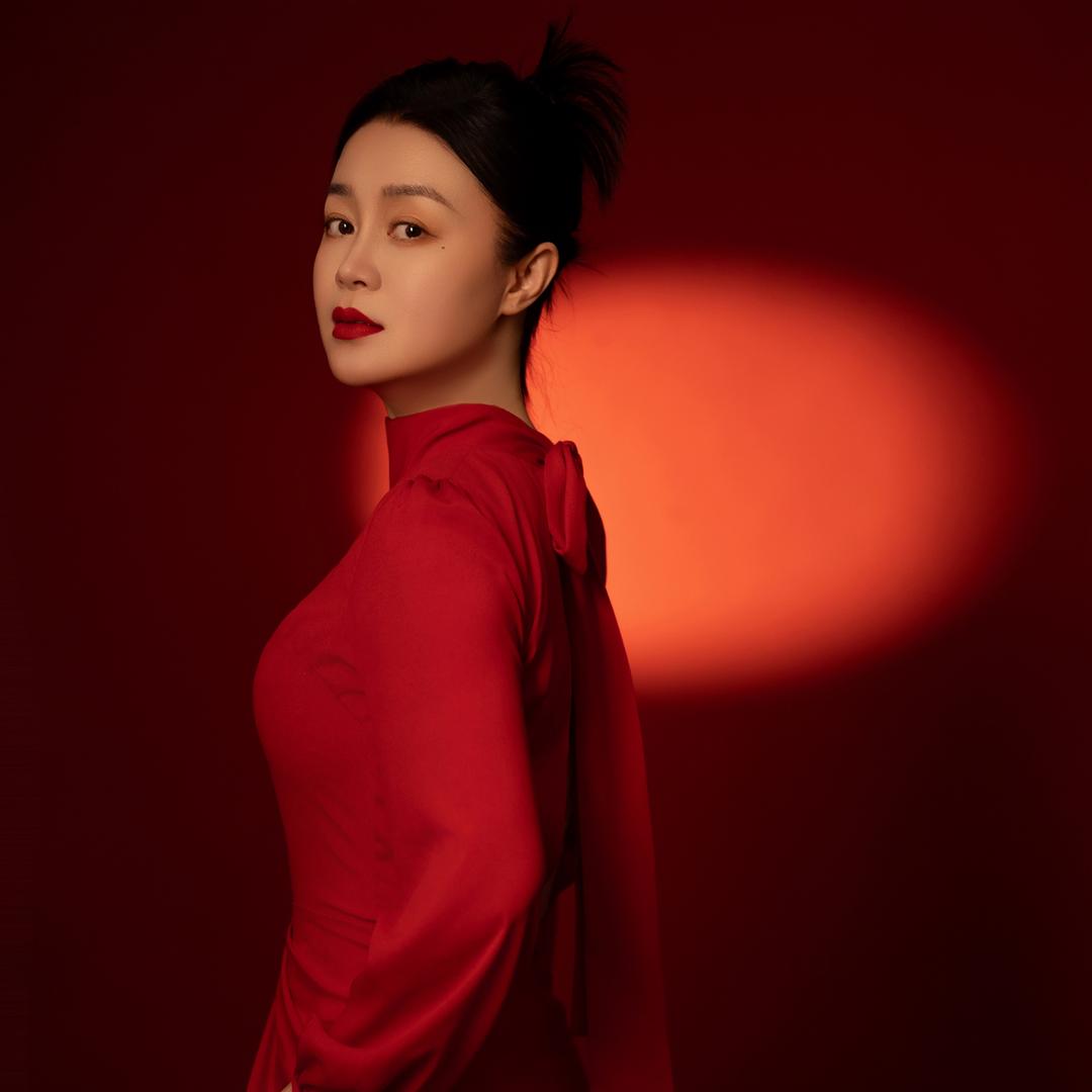 关婷娜