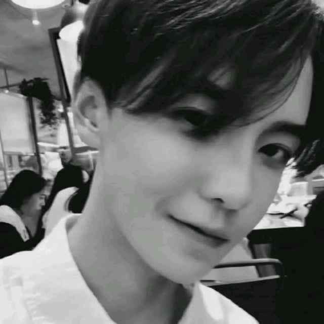 一个多情又无情的人