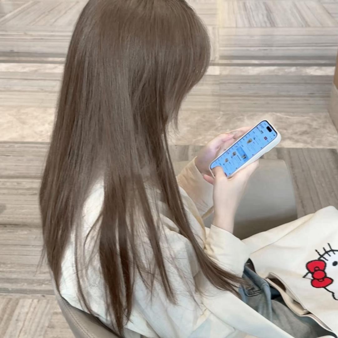 小摆电竞店长–小晕