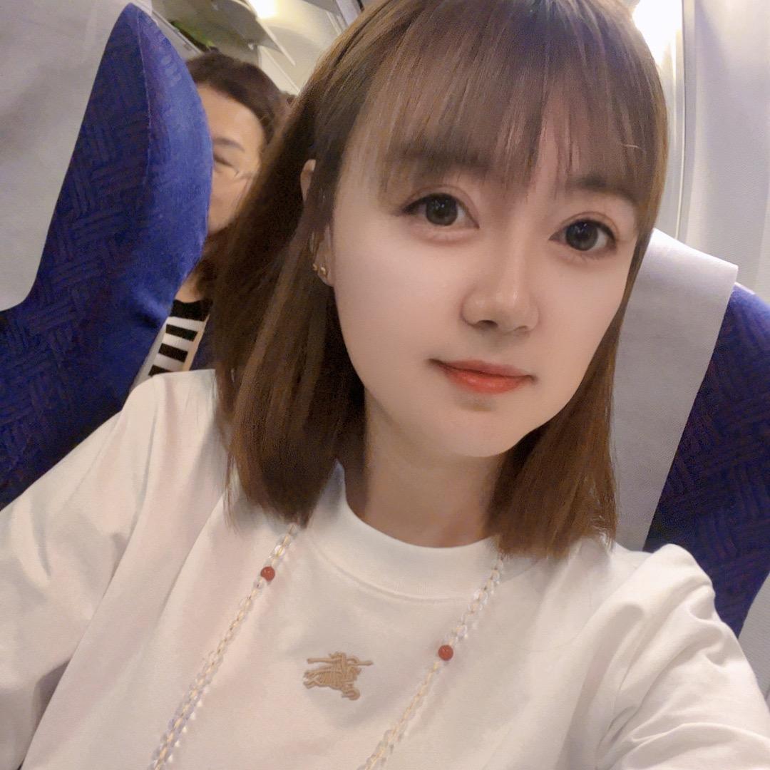 瓏琪（自学书法中）