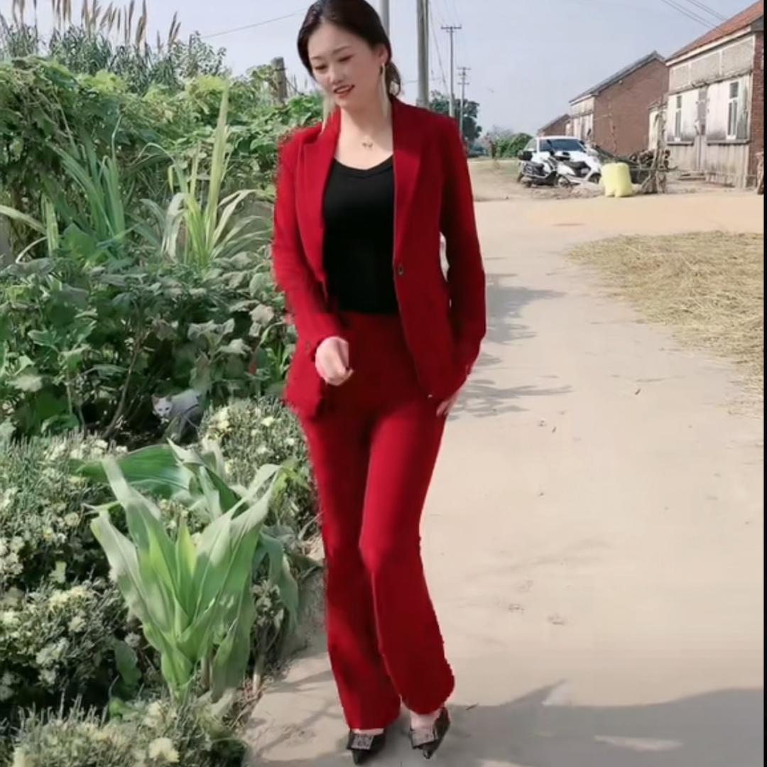 滨海 红太狼