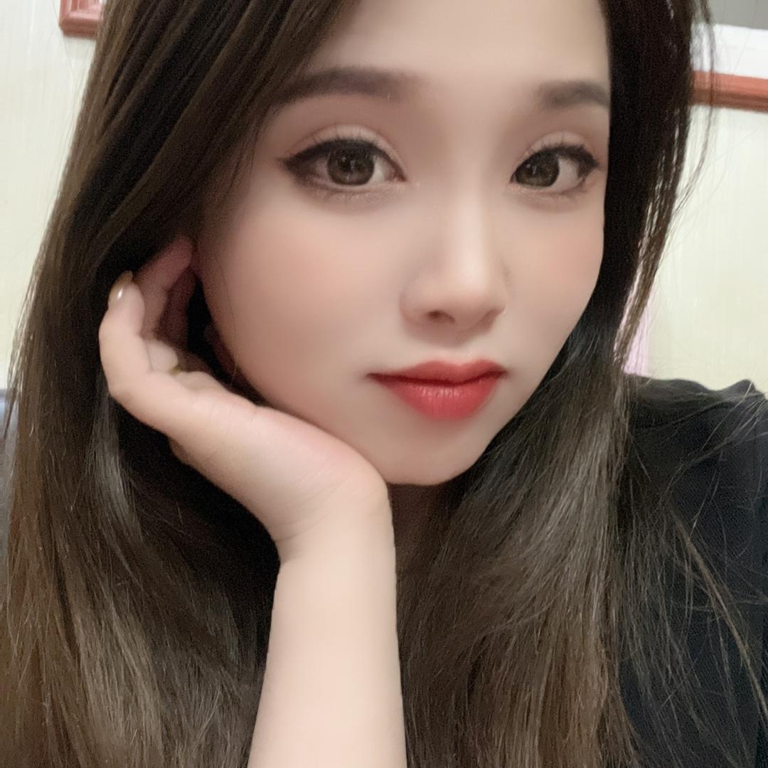 小个子女生