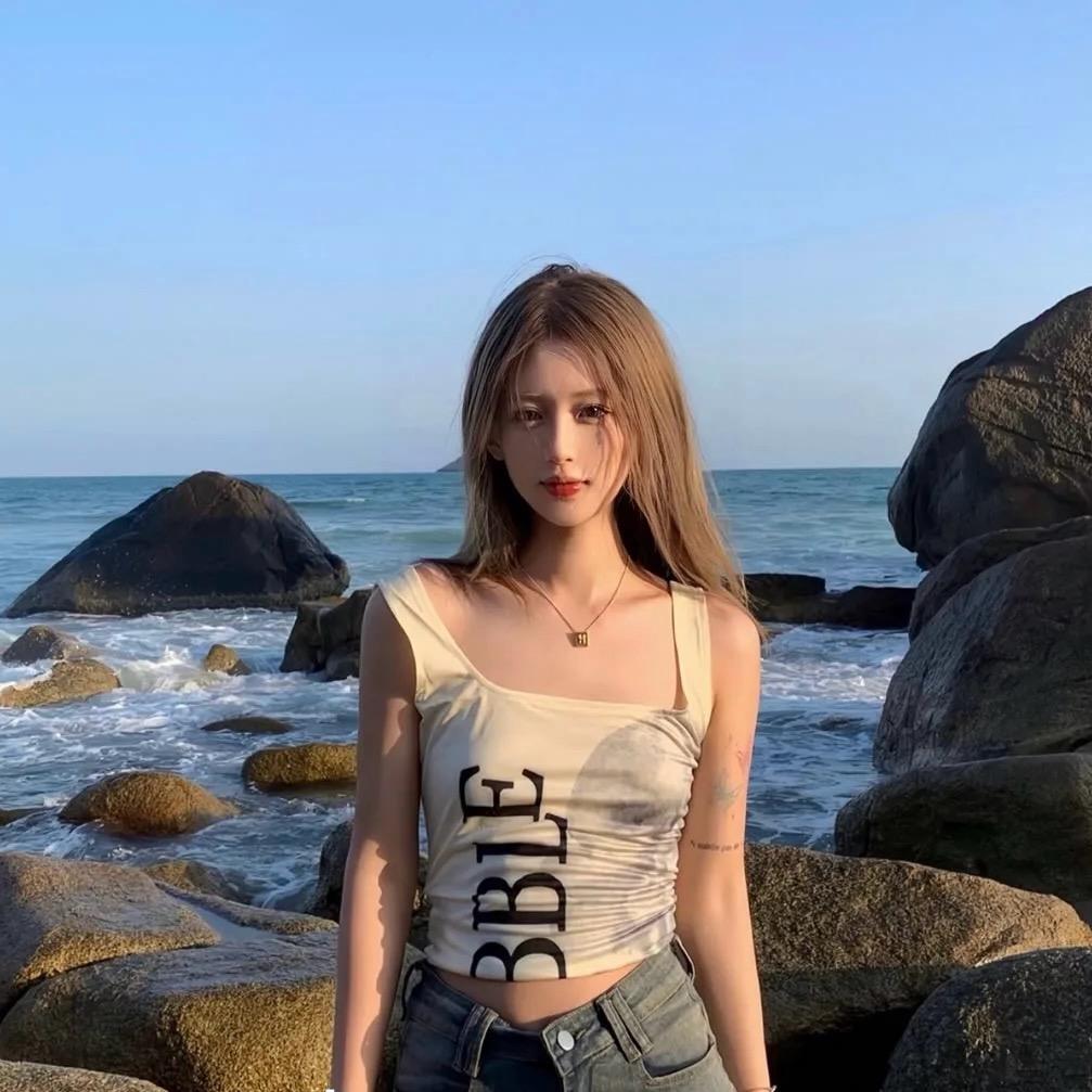 泡芙小姐