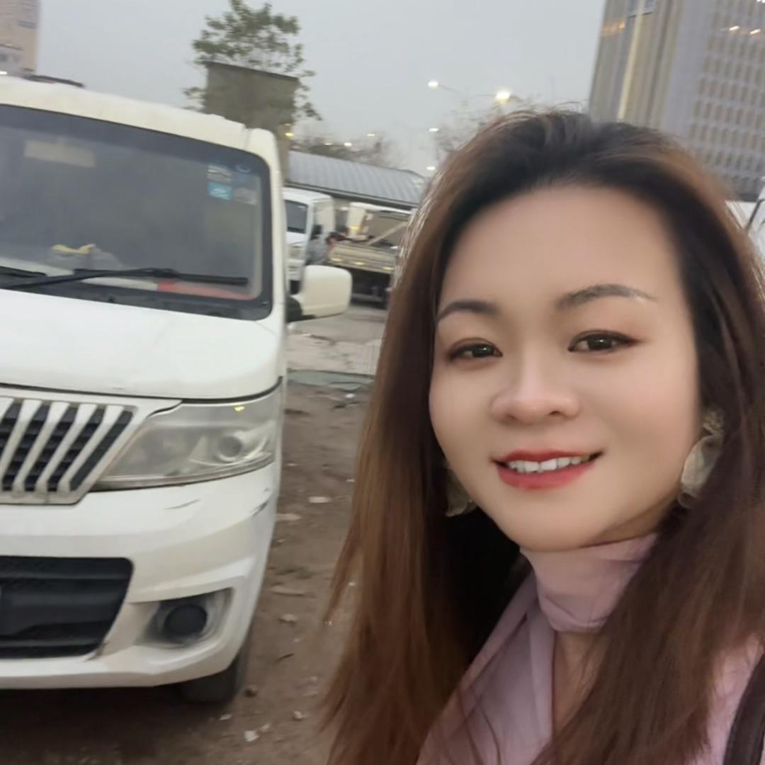 深圳市龙岗区时利汽车交易商行