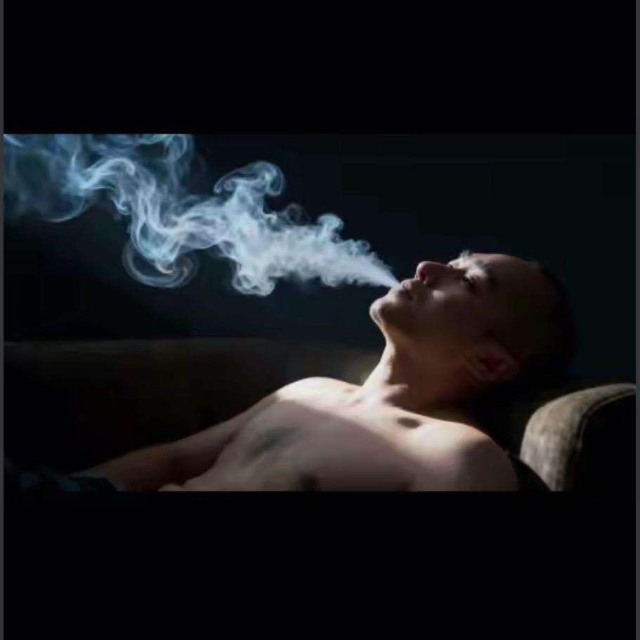 ٩◔̯◔۶孤狼一世٩(๑òωó๑)۶